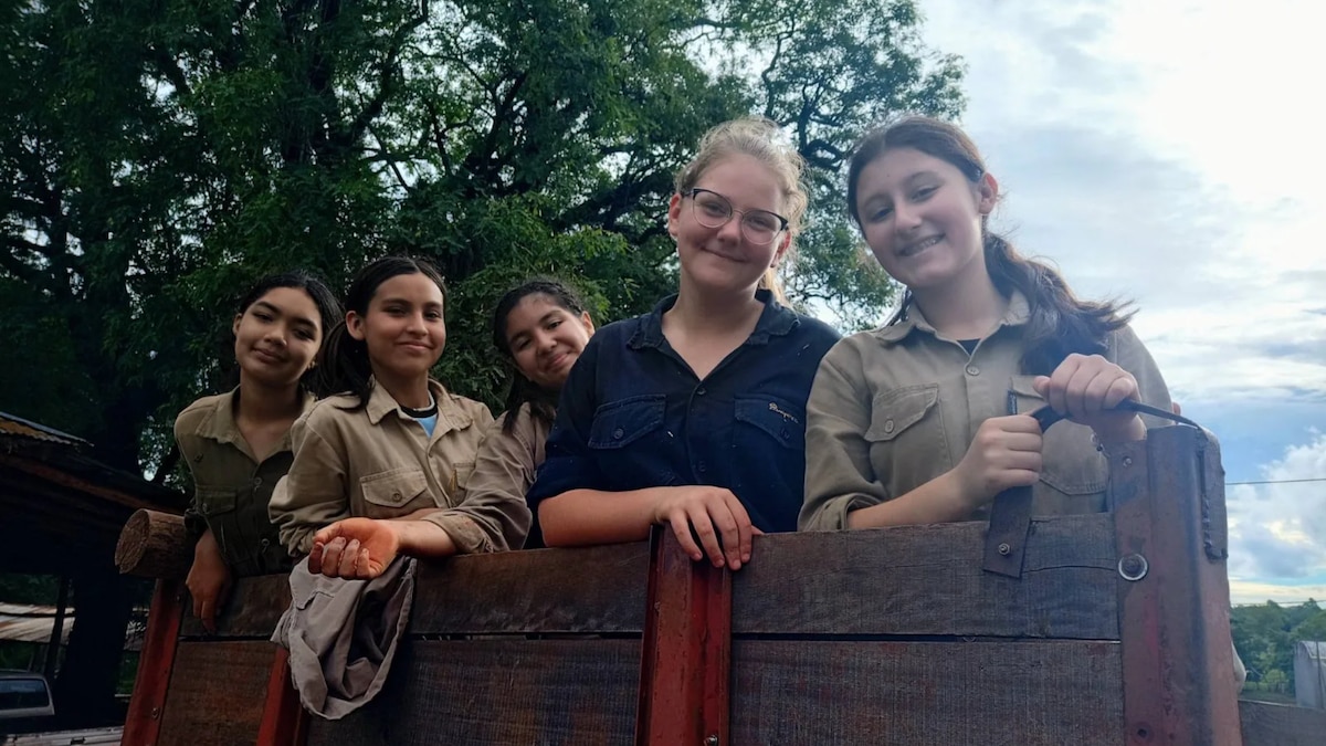 “Enorme orgullo”: una tradicional institución educativa rural tiene cada vez más mujeres en sus aulas 1 “Enorme orgullo”: una tradicional institución educativa rural tiene cada vez más mujeres en sus aulas
