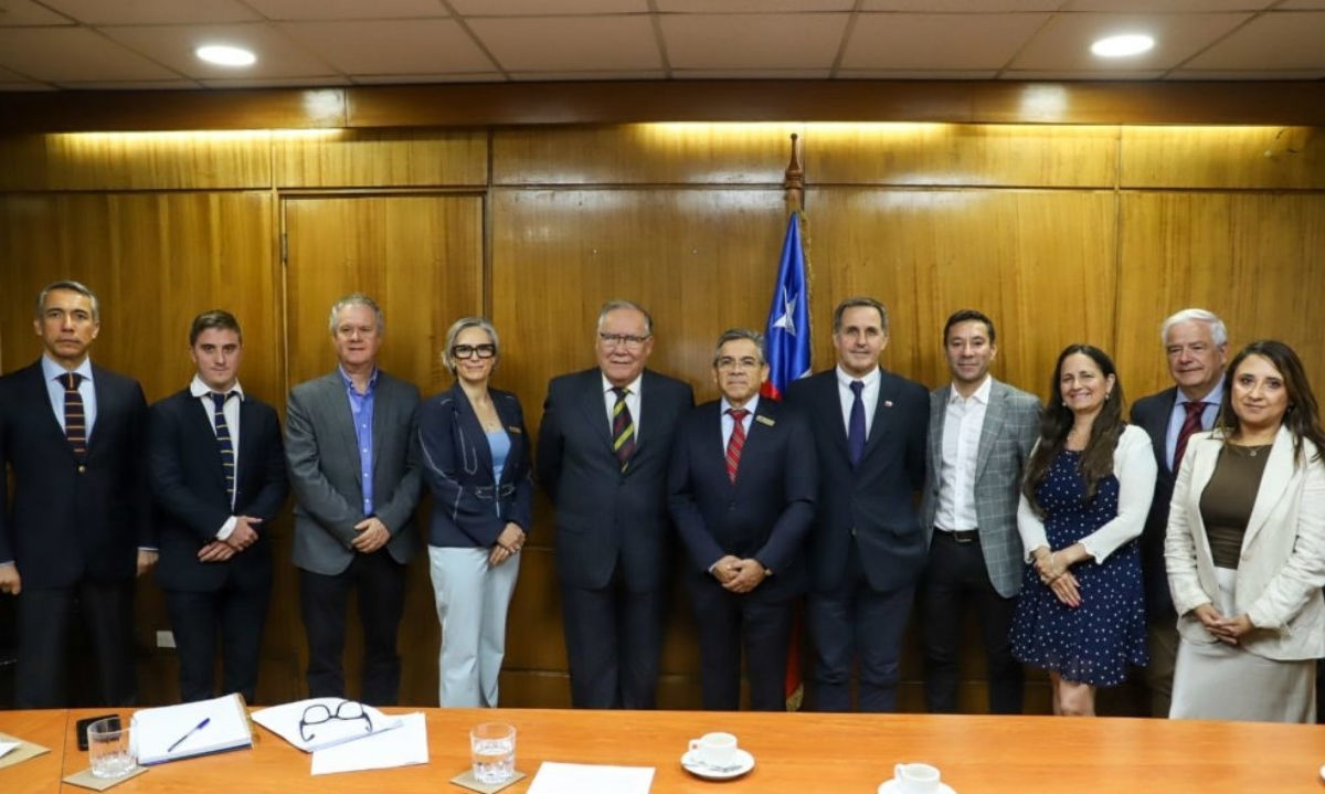 Gobierno y Pensar Agro impulsan agenda estratégica para fortalecer el sector agrícola