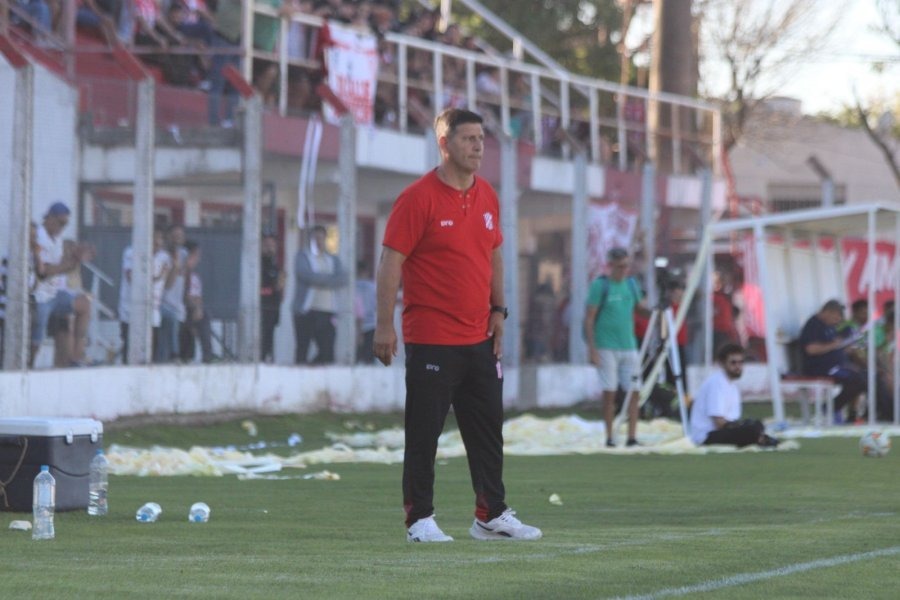 “Pese al mal campo de juego intentamos siempre” 1 “Pese al mal campo de juego intentamos siempre”